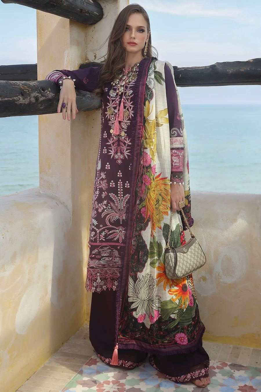 Alif D-05 (Basilia) Luxury Lawn pakcloths.pk