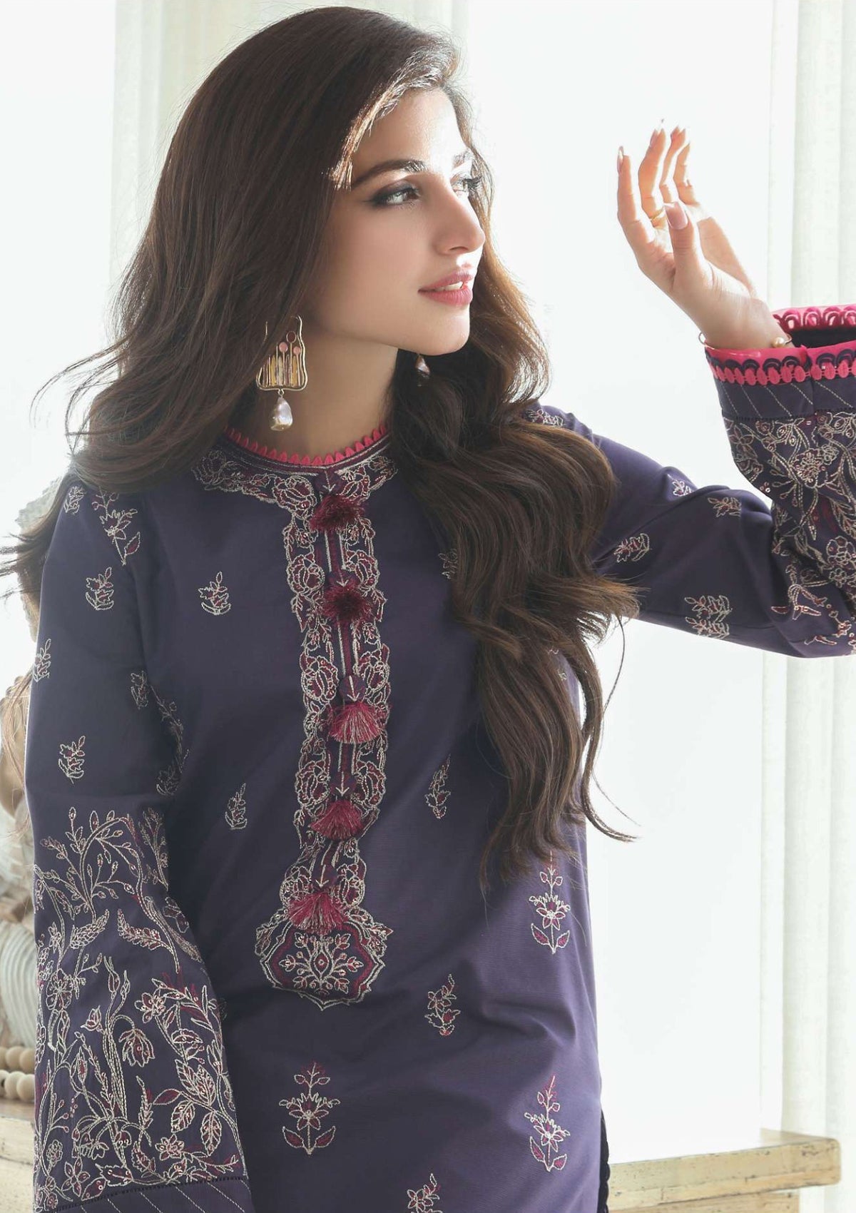 Asim Jofa AJAI#19 Aira Lawn collection pakcloths.pk