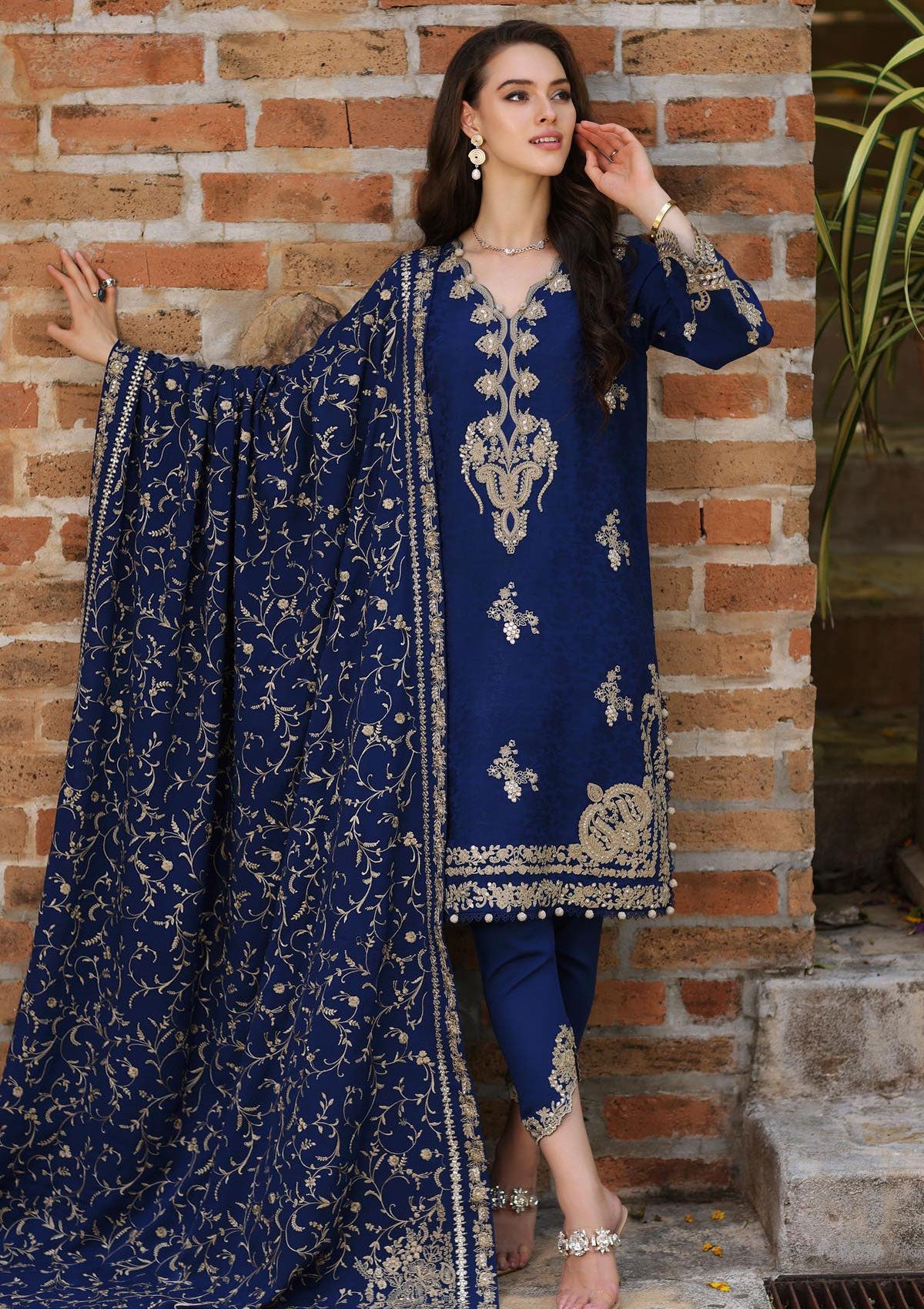 Noor by Saadia Asad NWS#10 Luxury Shawl winter Collection pakcloths.pk