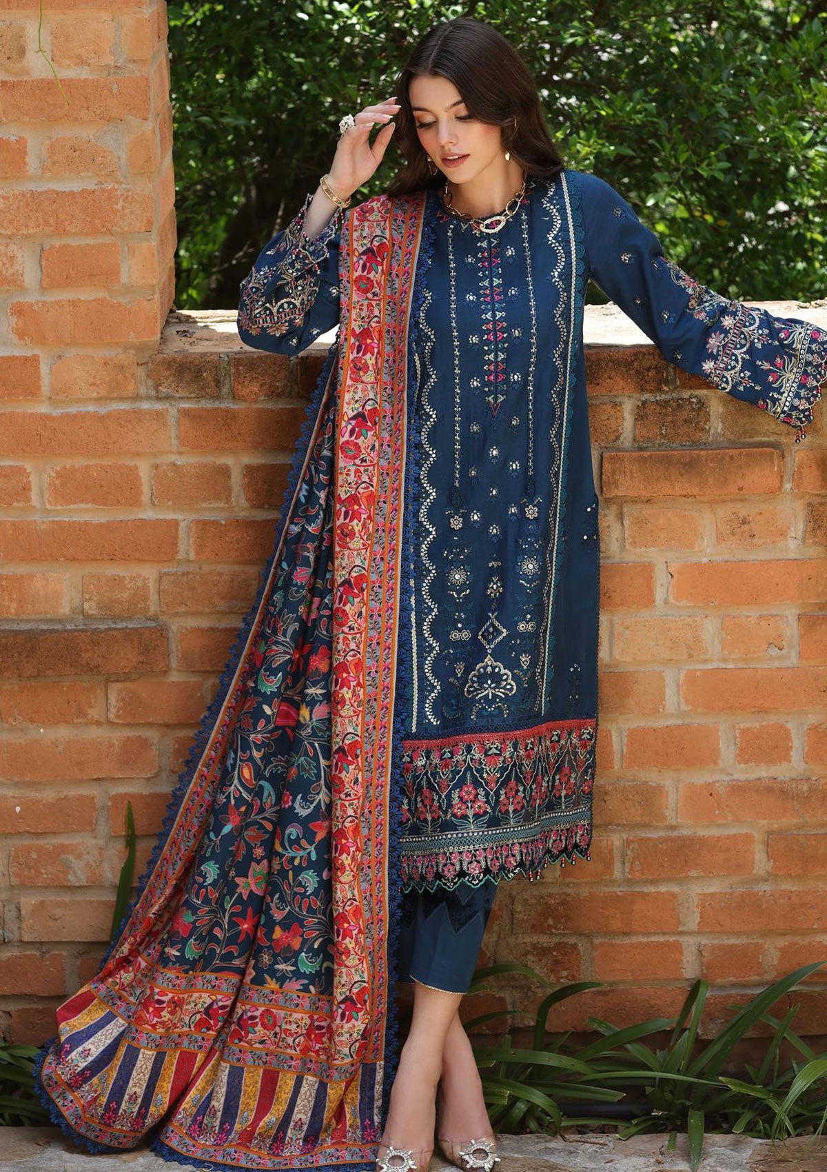 Noor by Saadia Asad NWS#05 Luxury Shawl winter Collection pakcloths.pk