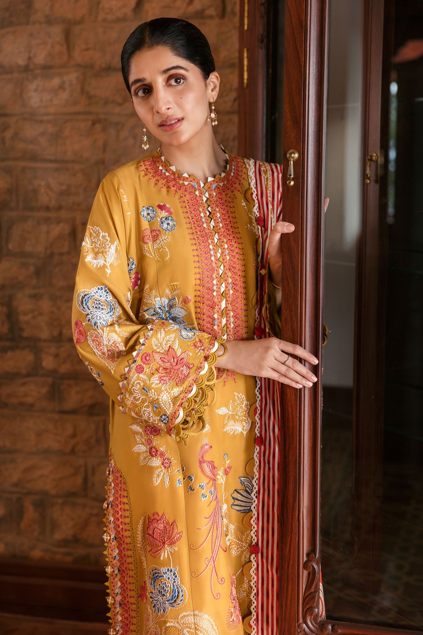 ZAHA DERIN (ZF23-02) - Festive Lawn Collection 2023 pakcloths.pk