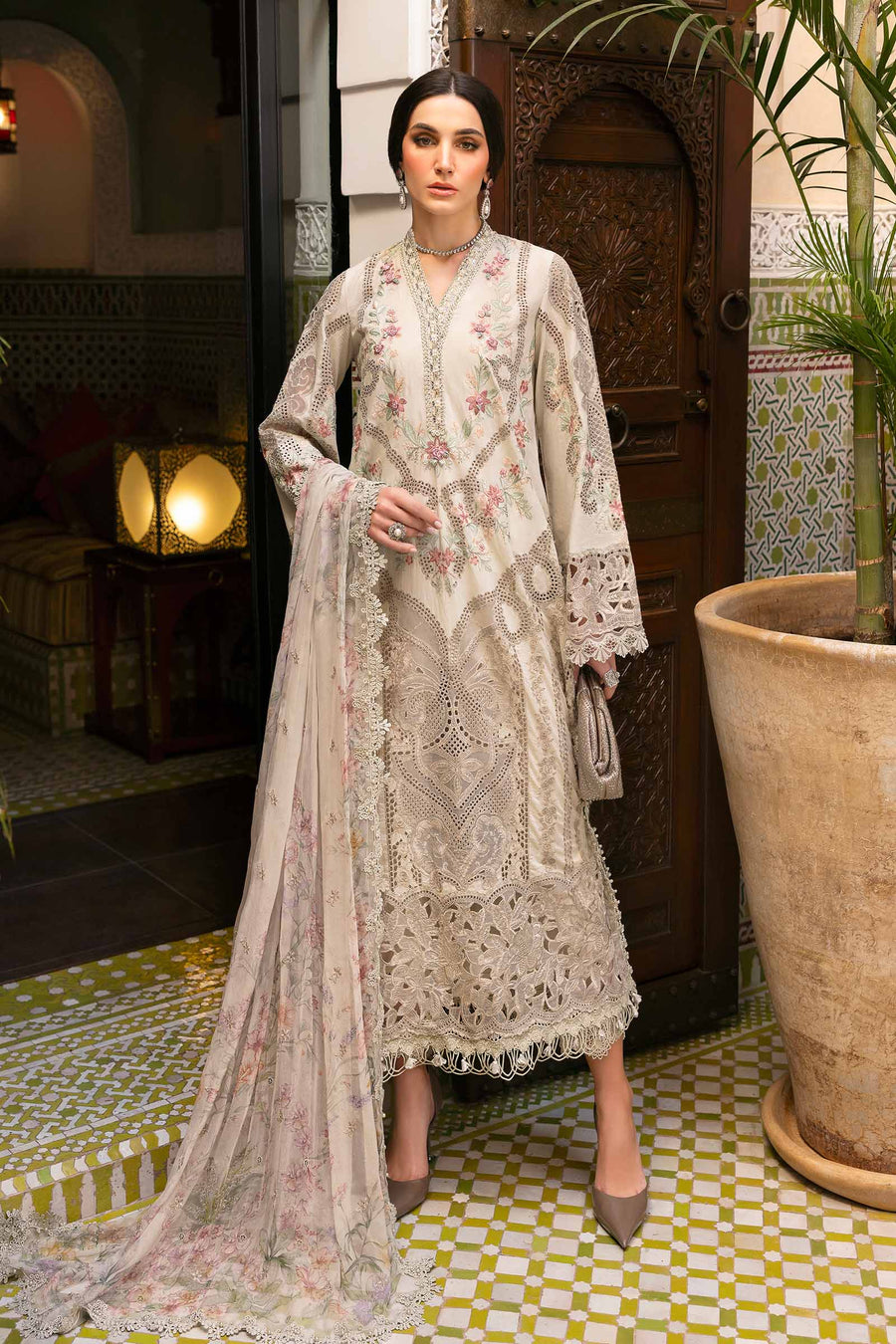 Maria B D-14B Voyage a'Luxe Luxury Lawn 25' pakcloths.pk