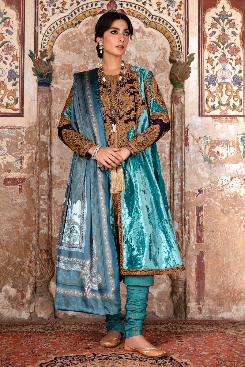 SANA SAFINAZ VELVET SUIT 05 - LUXURY WINTER COLLECTION pakcloths.pk